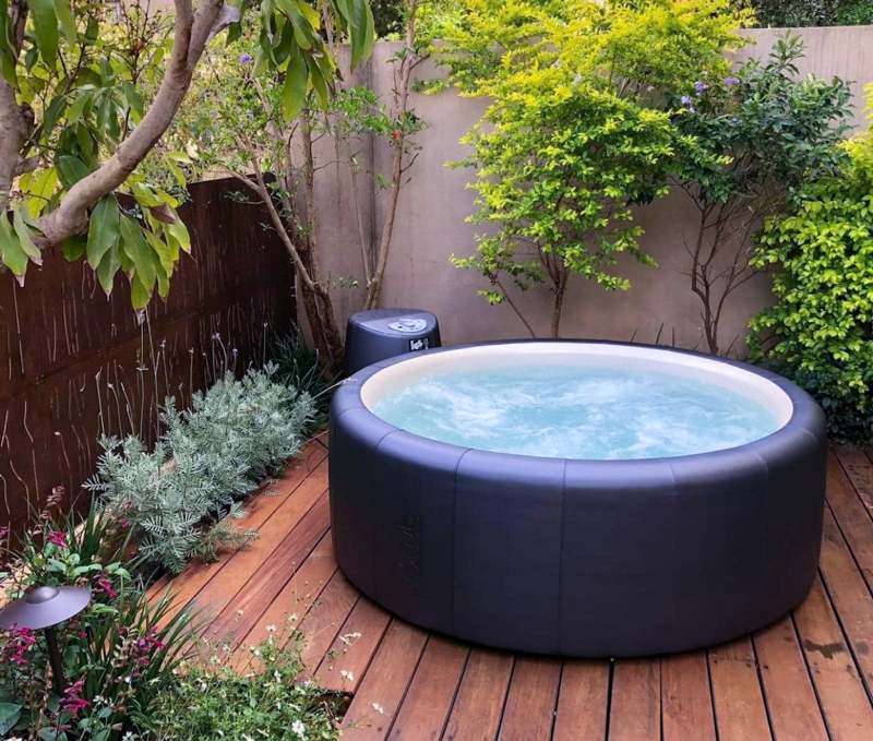 High blood pressure and hot tubs