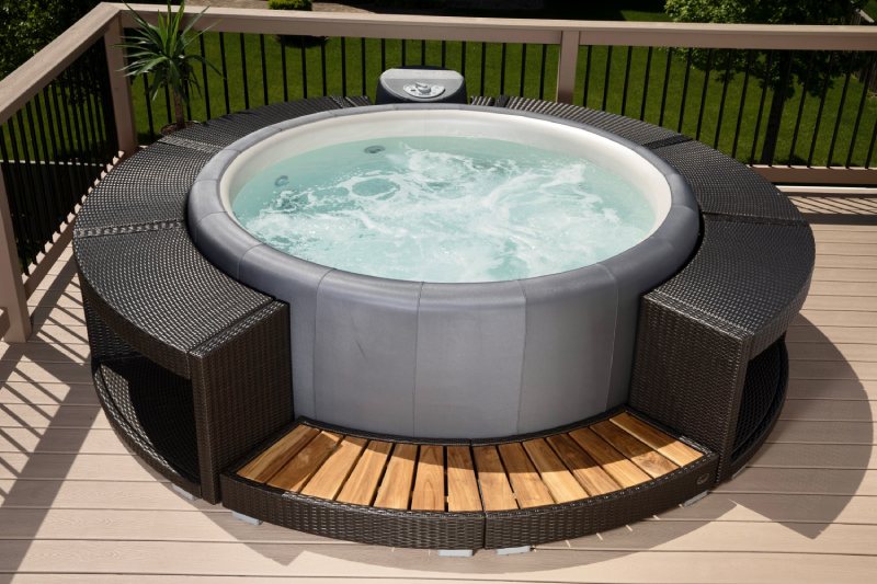 Evergreen Softub