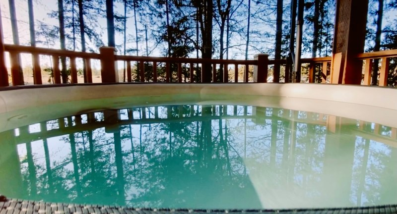 4 person portable hot tub